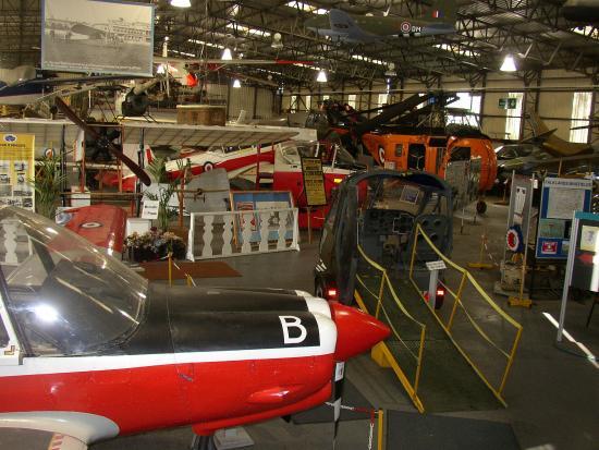 Musée de l'aviation South Yorkshire Aircraft Museum