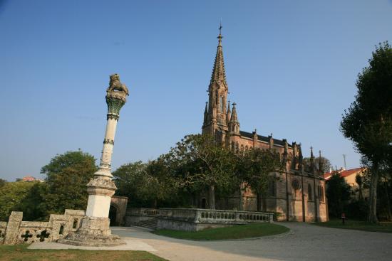 Capilla-Panteon de Sobrellano