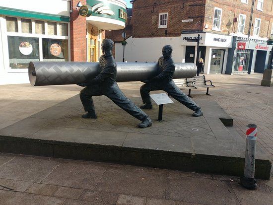 Staines High Street Statue