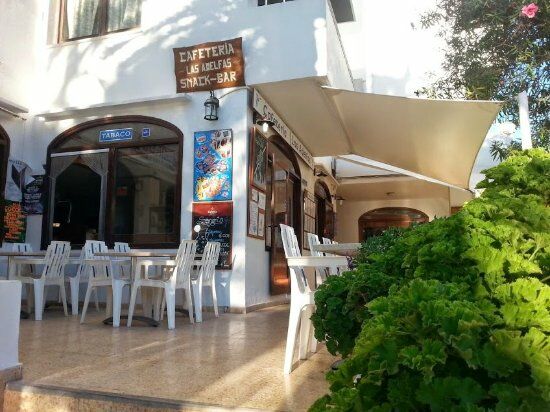 Cafetería Las Adelfas