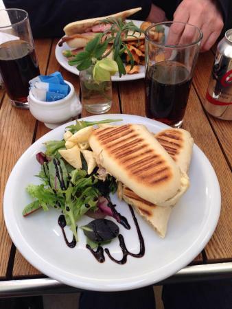 Galleries Shop & Cafe