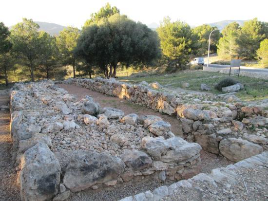 Habitacio prehistorica de Son Massot