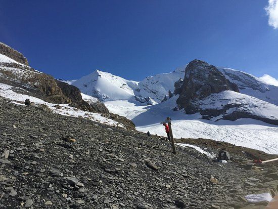 Bluemlisalphutte SAC 2840m