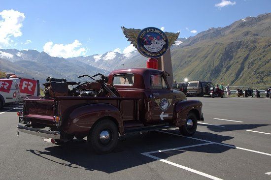 Top Mountain Motorcycle Museum Crosspoint
