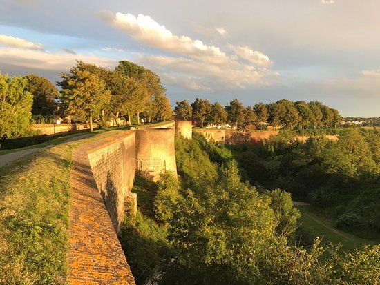 Les remparts de Montreuil-sur-mer