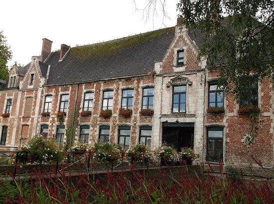 Musée de la Poupée et du Jouet ancien