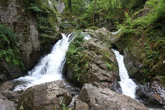 Grande cascade de Tendon