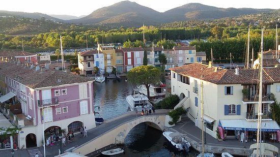 église Saint-François-d'Assise de Port Grimaud