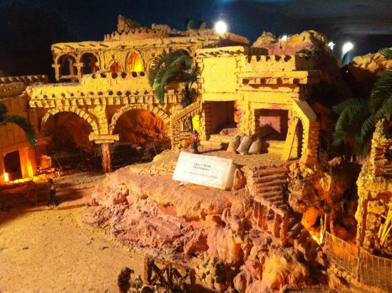 Presepe Artistico Del Mater Dei