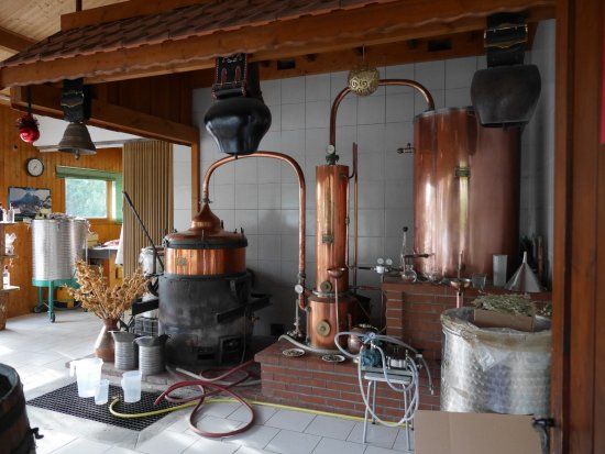 Distillerie artisanale de la Dent d'Oche