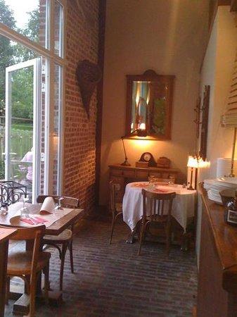 Les Pieds dans l'Herbe