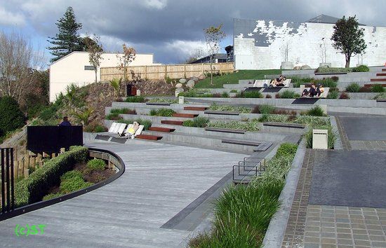 Victoria on the River