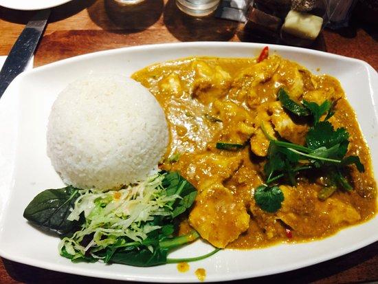 Papa Rich Street Food Kitchen