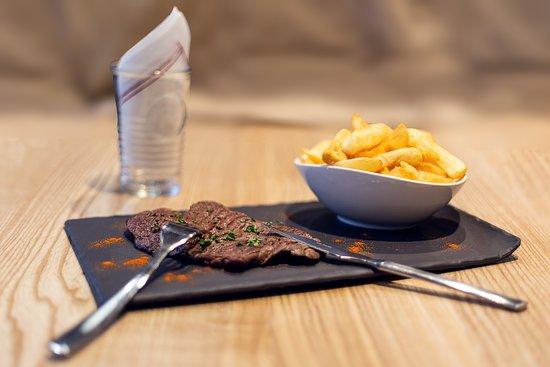 Bistrot A Vos Couverts