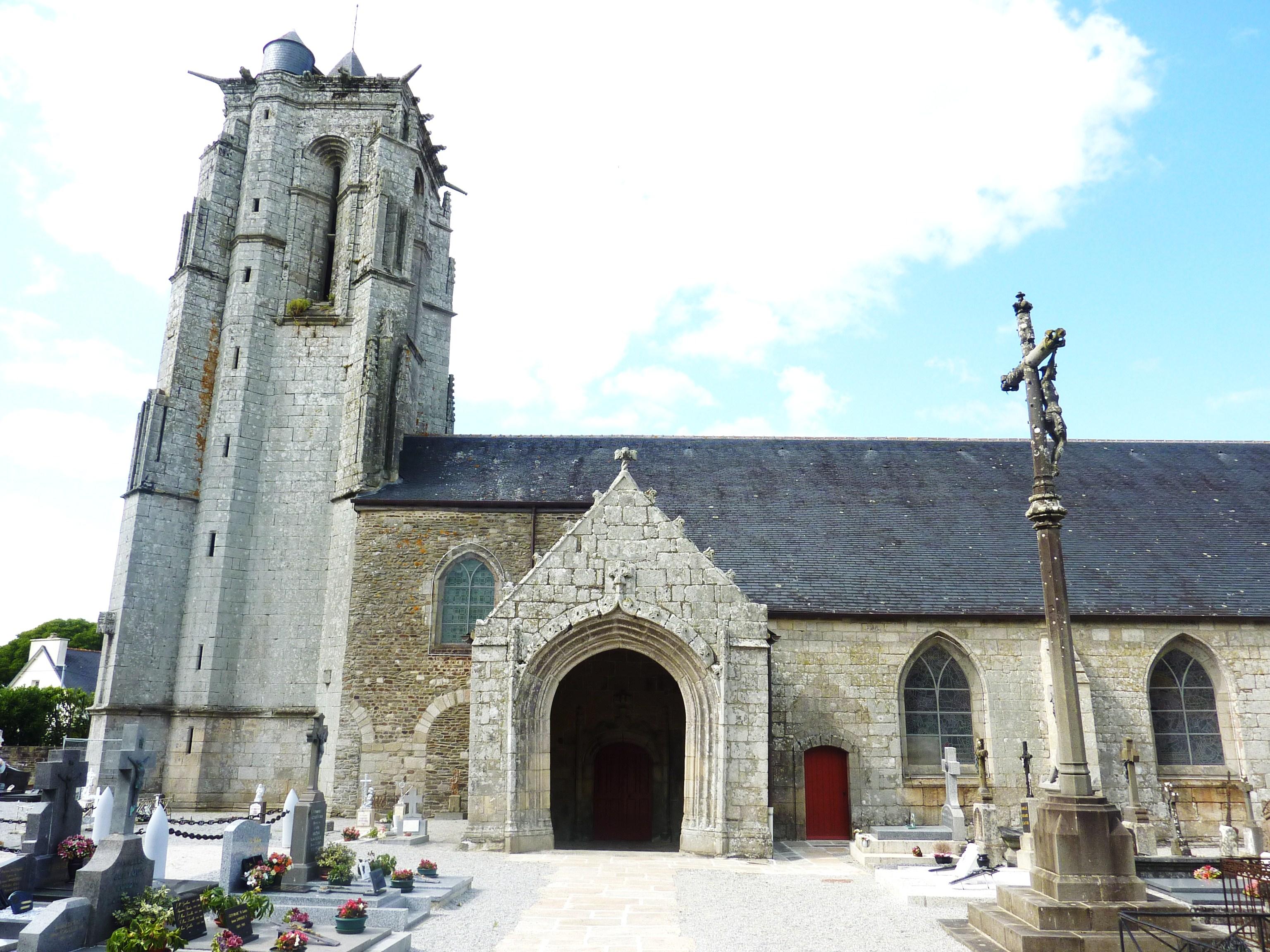 église Saint-Pierre de Plouguer
