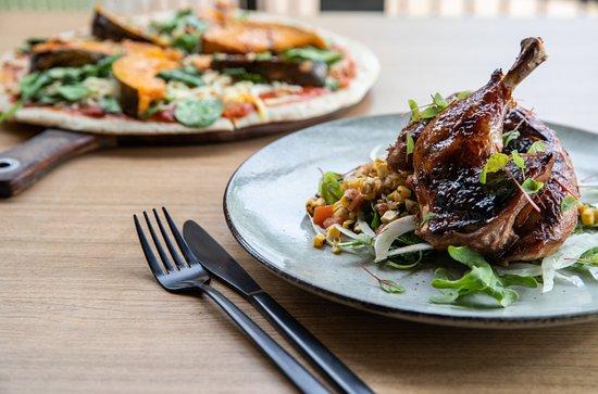 Cossies Poolside Bar and Bistro