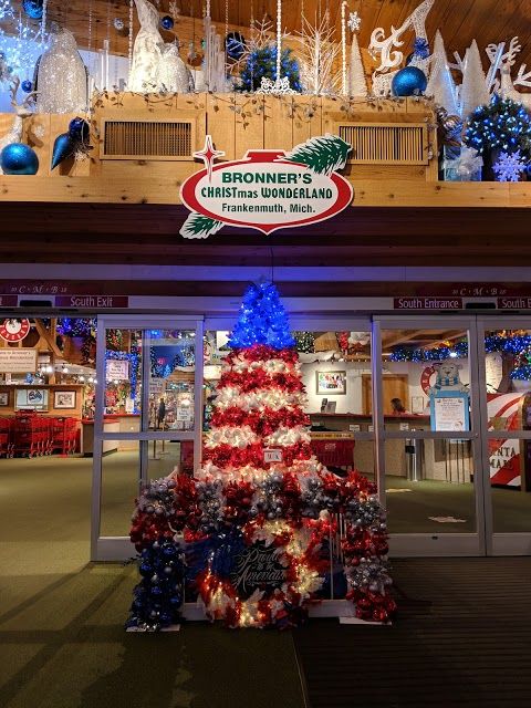 Bronner's CHRISTmas Wonderland