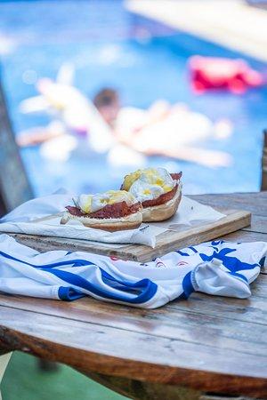 Mad Monkey Kitchen & Bar