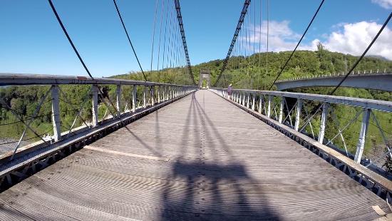 Pont Suspendu de la Rivière de l'Est
