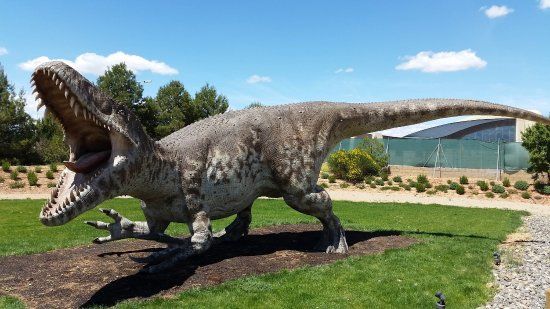 Parc thématique Dinópolis