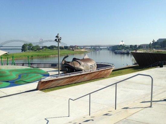 Beale Street Landing