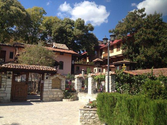 Monastère Saint-Constantin-et-Sainte-Hélène