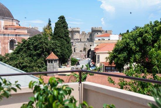Lindos Garden Restaurant