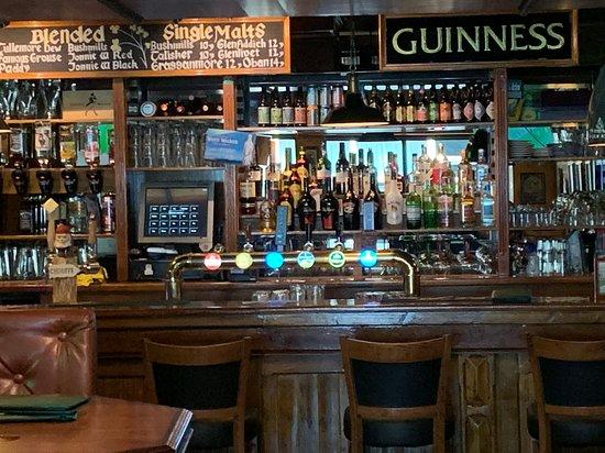 Mick O'Connells Irish Pub