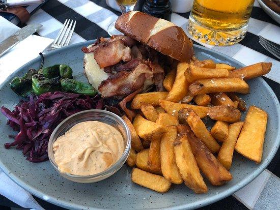 Mello Yello Bar & Restaurang