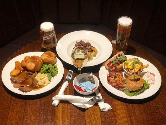 Esk Valley Table Table