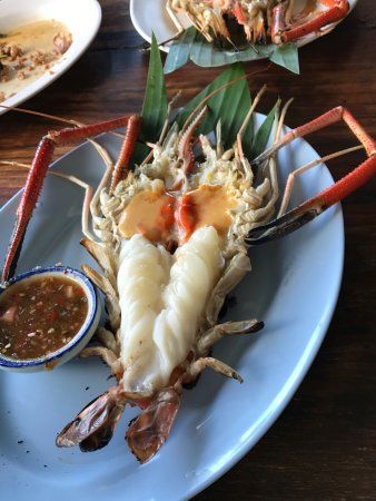 Phae Krung Kao Restaurant