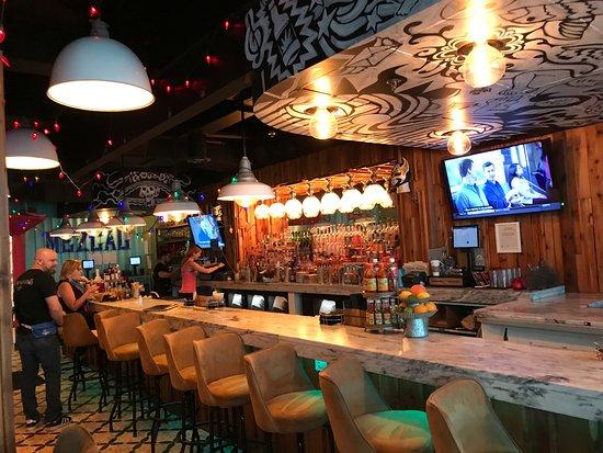 Broken English Taco Pub