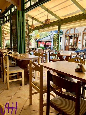 Mythos Traditional Restaurant