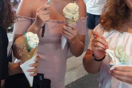 Glacier Blue Ice Canet