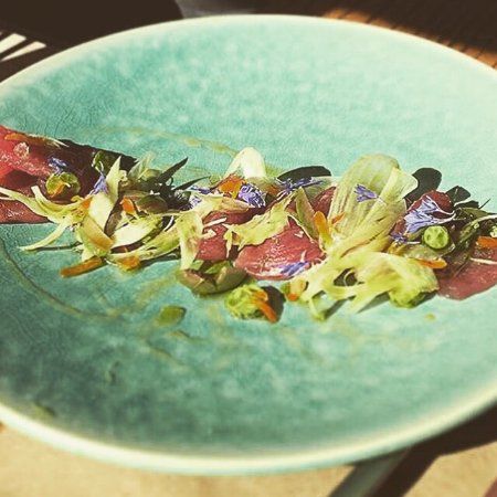 Flight's Lounge & Grill