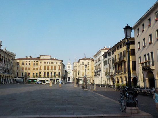 Piazza della Frutta
