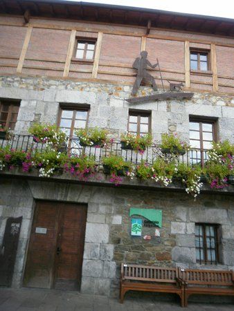 Parketxea Centro de interpretacion del Parque Natural de Gorbeia