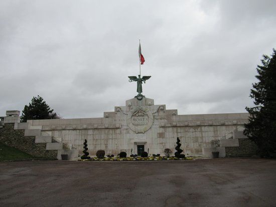 Monument Aux Morts