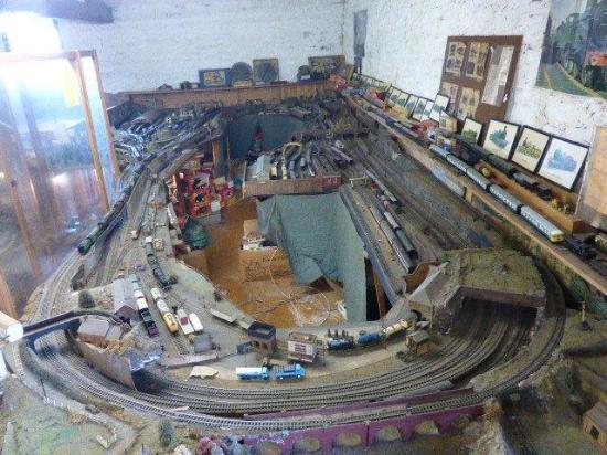 Buffers Coffee Shop & Model Railway Centre
