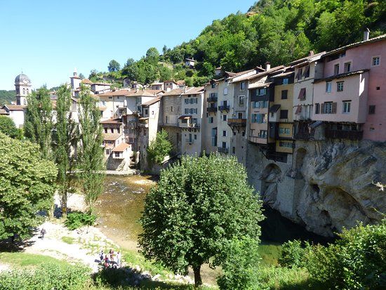 Les maisons suspendues de Pont-en-Royans