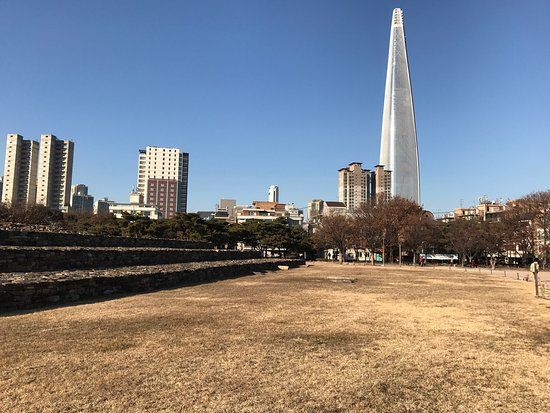 Tombes anciennes de Seokchon-dong