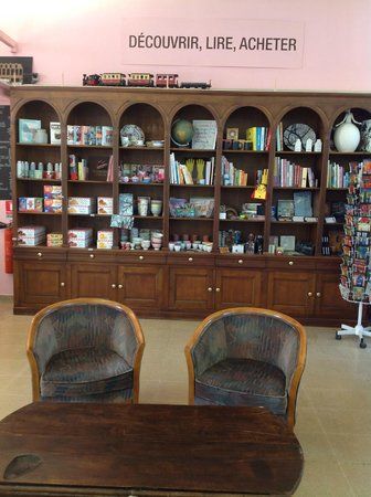 Viens Attendre à Marseille