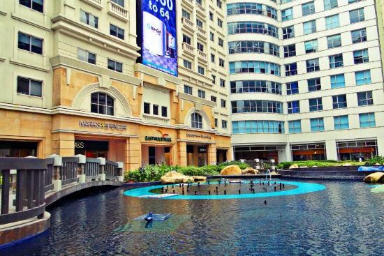 Zone commerciale d'Eastwood City