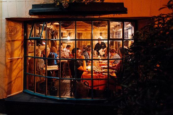 Doran's Courtyard Bistro