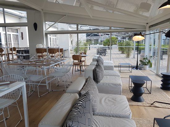 Le 140 Bar-Restaurant