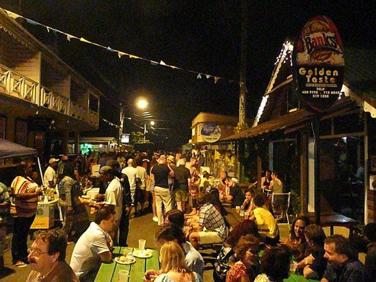 Fête de rue nocturne du vendredi