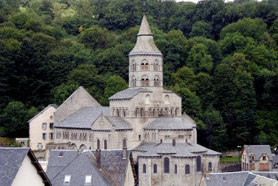 Basilique Notre-Dame d'Orcival