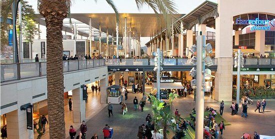 Centre commercial La Maquinista