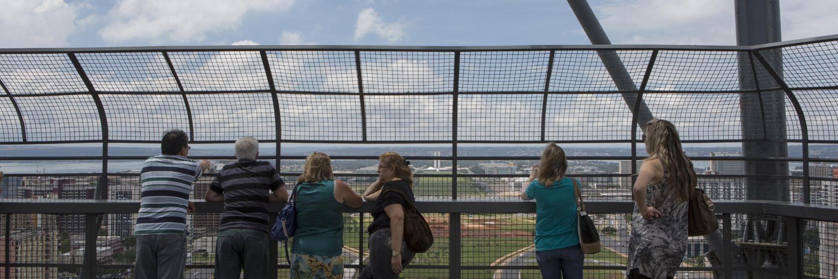 Tour de télévision de Brasilia
