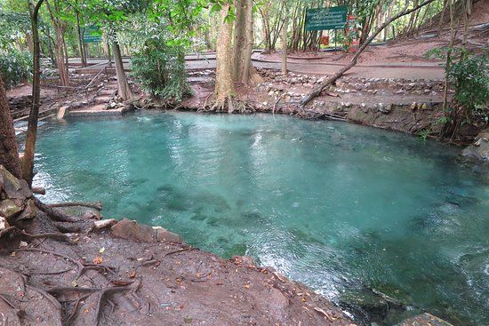 Source chaude naturelle de Nam Phut